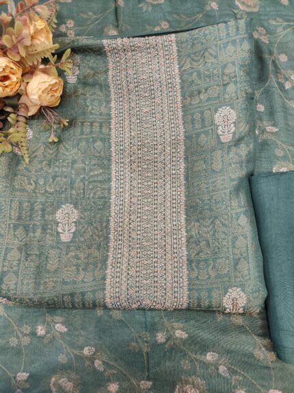 Rich and elegant banarasi unstitched suit.